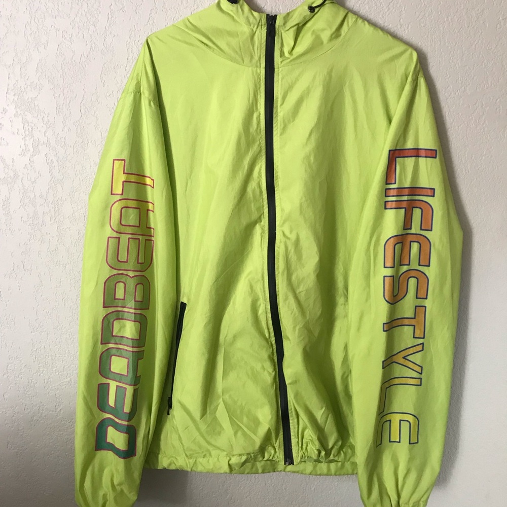 Dead beat lifestyle windbreak